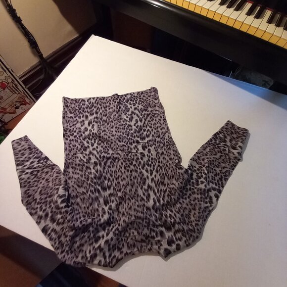 AQUA brand Leopard CASHMERE cardigan M - Picture 2 of 5